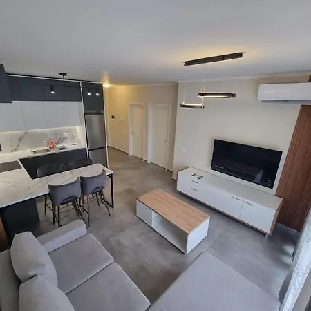 H&e Sea View 2-bedroom Qerret