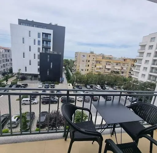 H&e Sea View 2-bedroom Qerret *